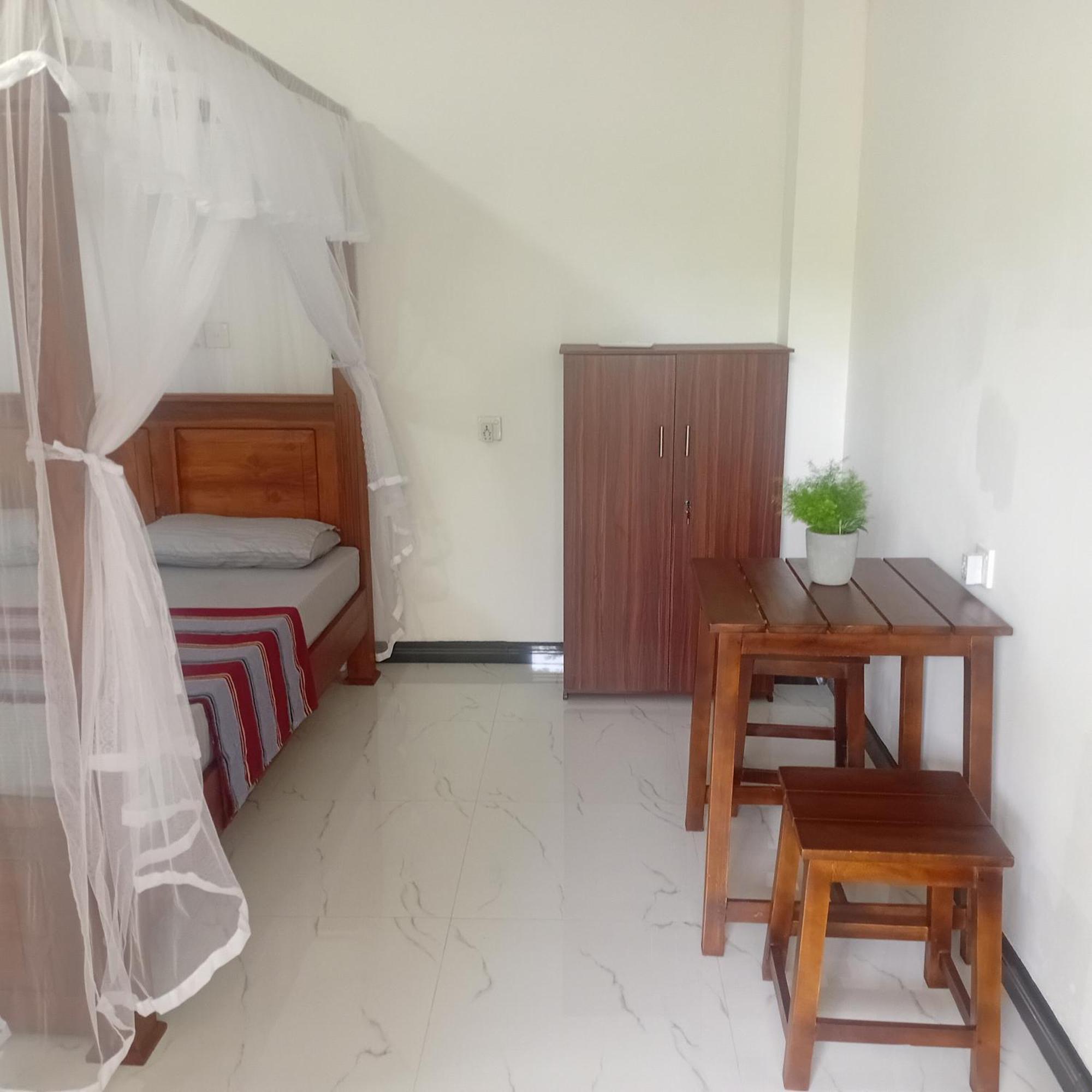Daasa Guest Mirissa Hotel Room photo