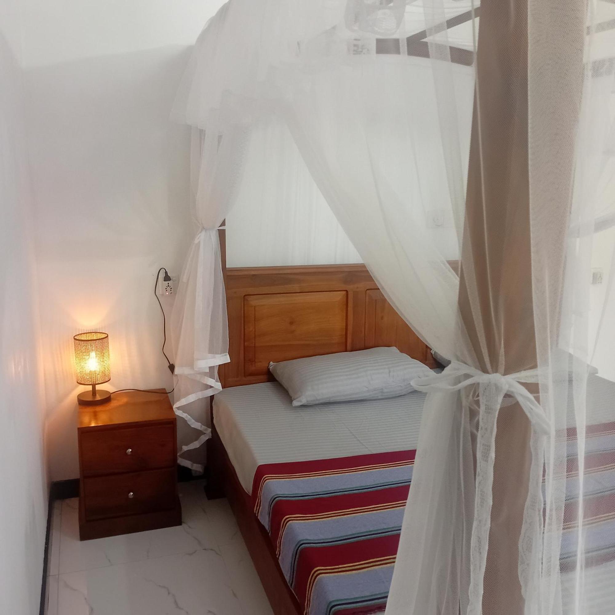 Daasa Guest Mirissa Hotel Room photo